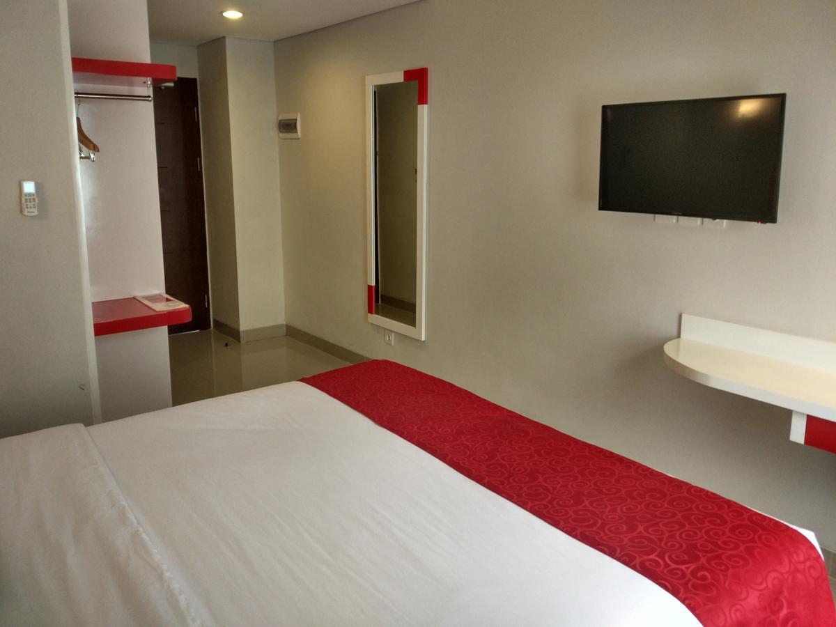 Brothers Inn Sukoharjo Kültér fotó