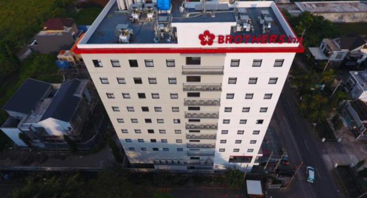 Brothers Inn Sukoharjo Kültér fotó