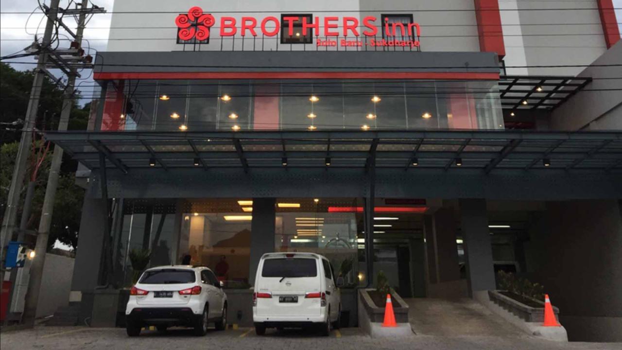 Brothers Inn Sukoharjo Kültér fotó