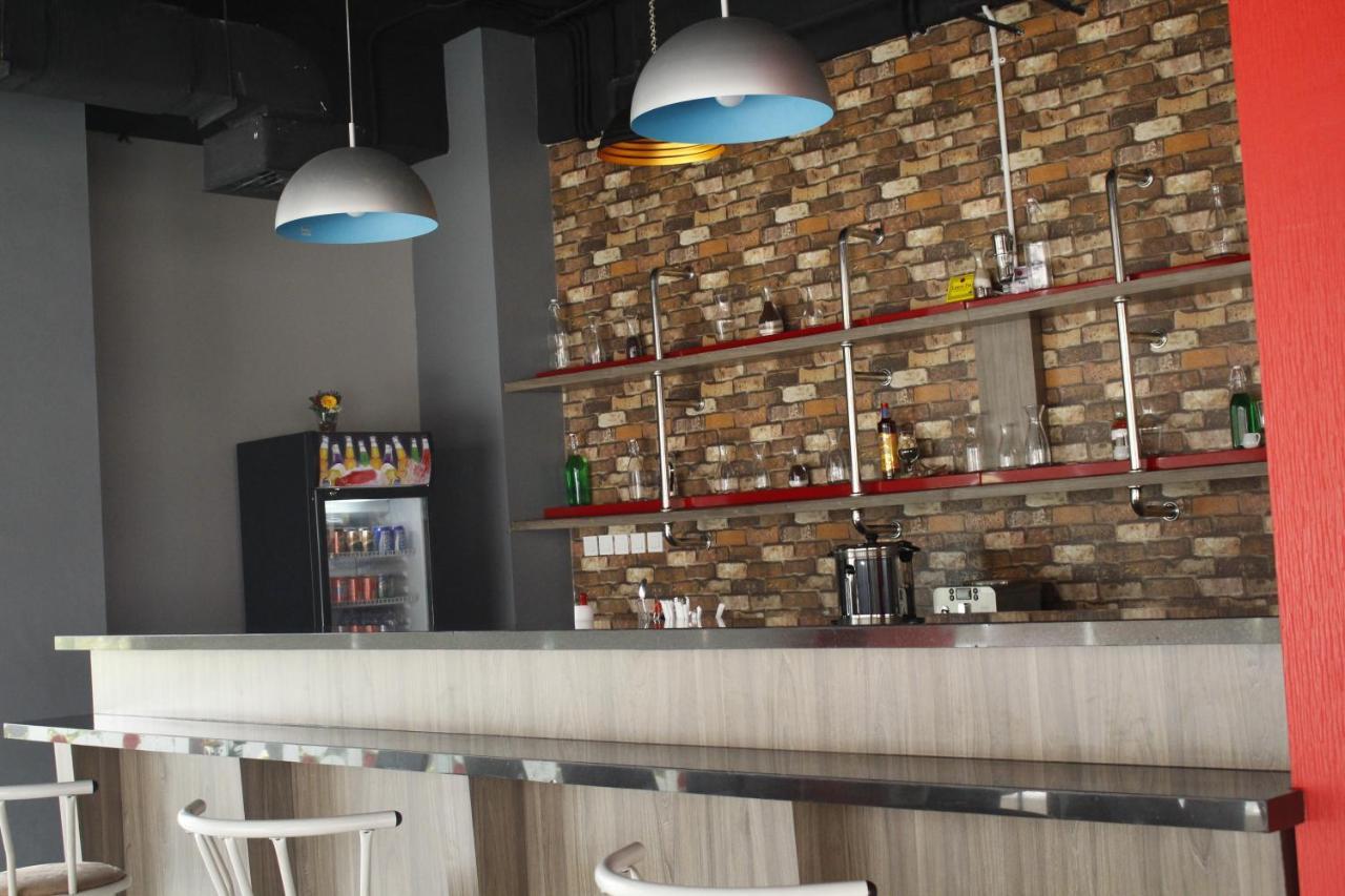 Brothers Inn Sukoharjo Kültér fotó