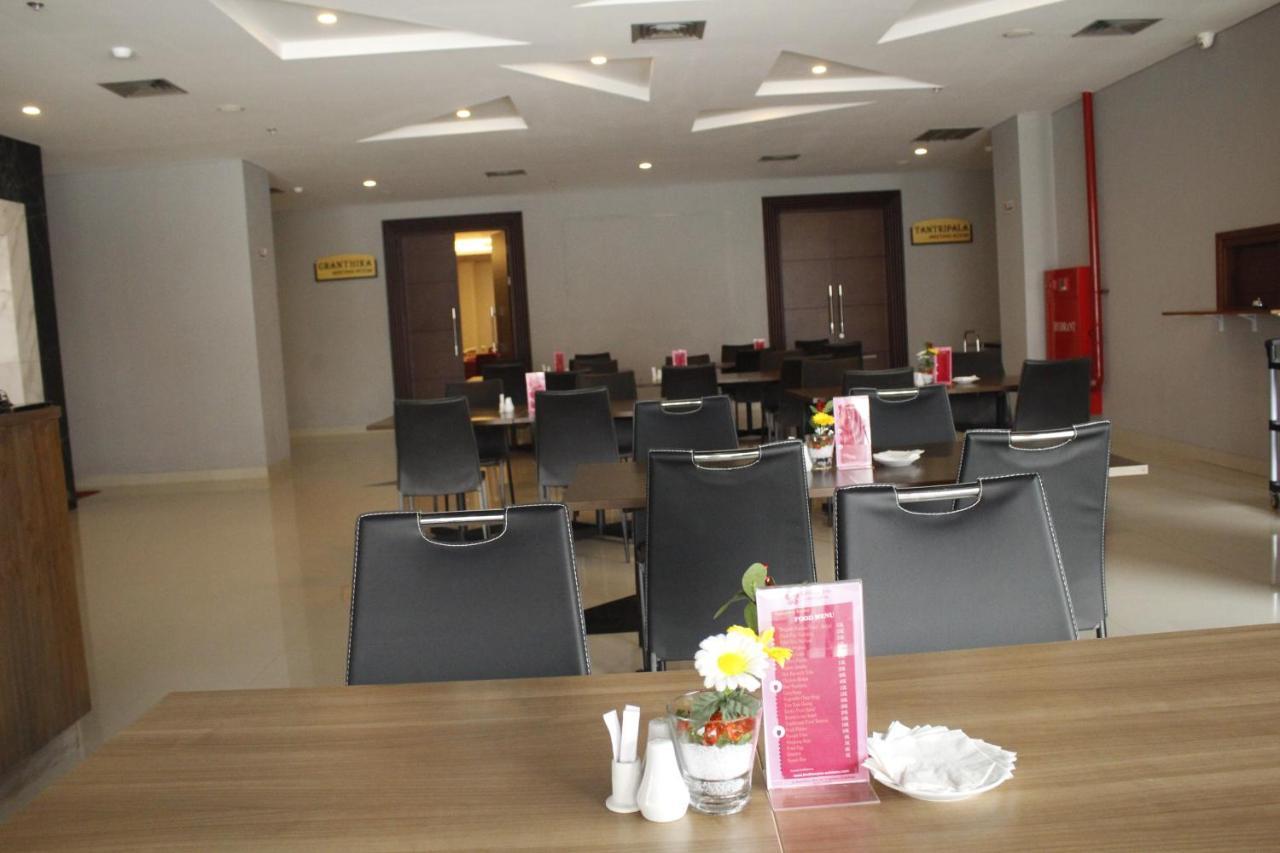Brothers Inn Sukoharjo Kültér fotó