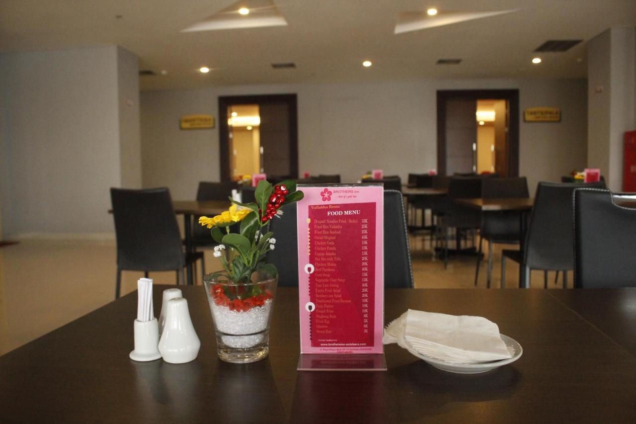 Brothers Inn Sukoharjo Kültér fotó